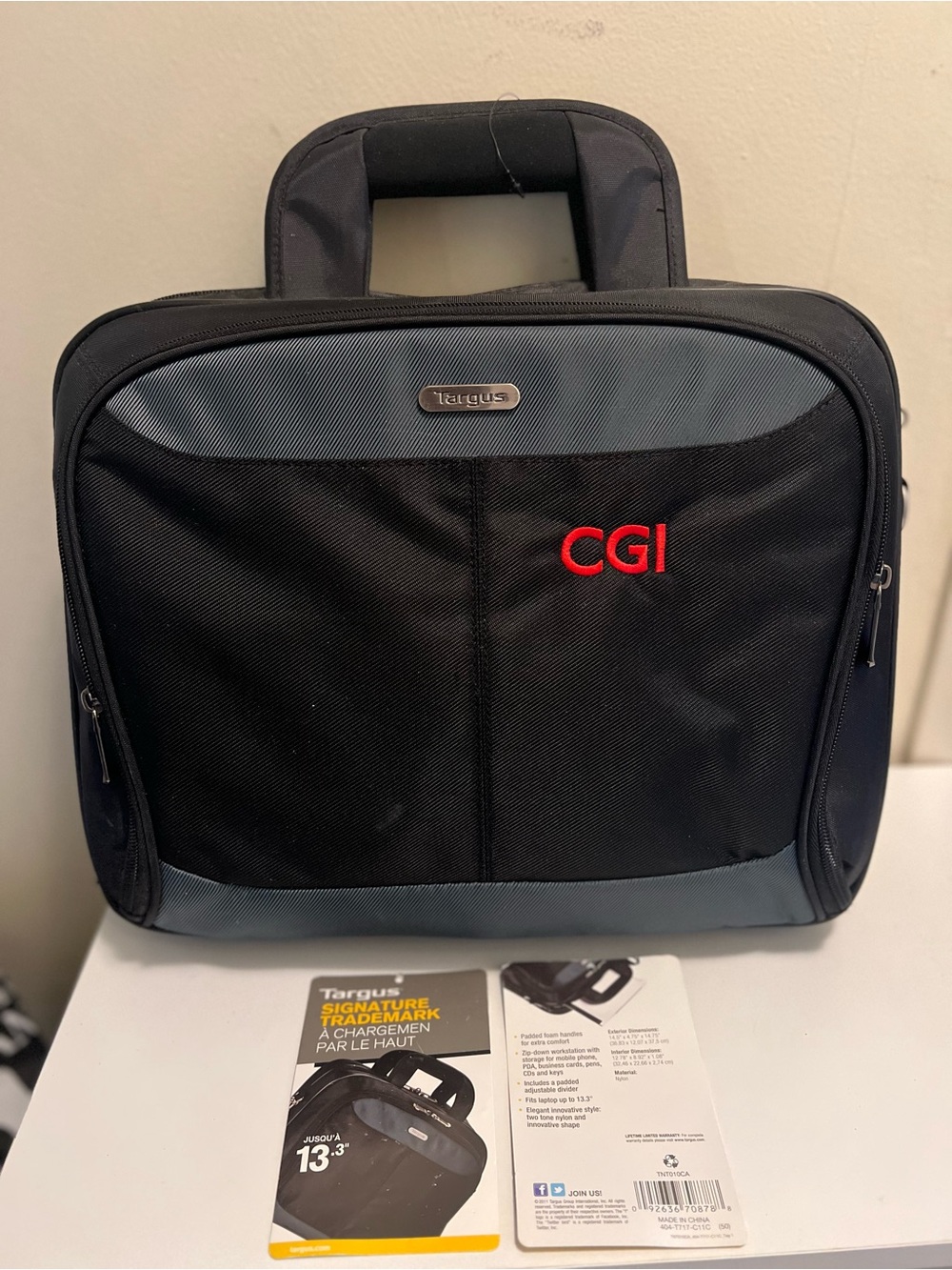 Targus Black and Gray Men’s Laptop Bag with CGI Embroidery